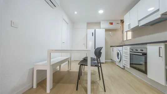 Rooms in el Camí de Vera - photo 8