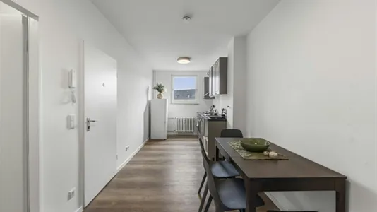 Rooms in Berlin Charlottenburg-Wilmersdorf - photo 5