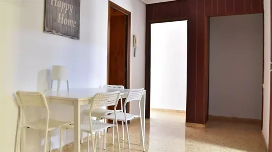 Rooms in Valencia Algirós - photo 9