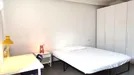 Room for rent, Roma Municipio VI – Roma Delle Torri, Rome, &lt;span class=&quot;blurred street&quot; onclick=&quot;ProcessAdRequest(7756405)&quot;&gt;&lt;span class=&quot;hint&quot;&gt;See streetname&lt;/span&gt;[xxxxxxxxxxxxx]&lt;/span&gt;