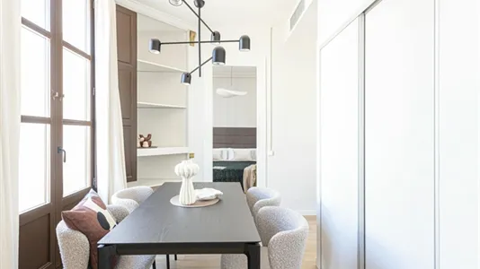 Apartments in Barcelona Ciutat Vella - photo 7
