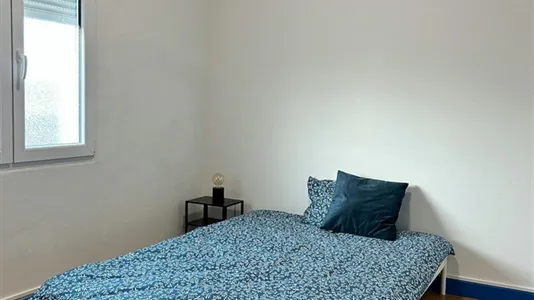 Rooms in Aveiro - photo 10