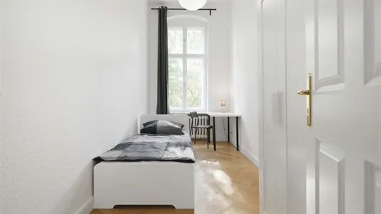 Rooms in Berlin Charlottenburg-Wilmersdorf - photo 1