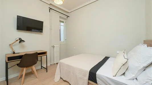 Rooms in Madrid Moncloa-Aravaca - photo 4