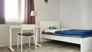 Room for rent, Warsaw, &lt;span class=&quot;blurred street&quot; onclick=&quot;ProcessAdRequest(12130257)&quot;&gt;&lt;span class=&quot;hint&quot;&gt;See streetname&lt;/span&gt;[xxxxxxxxxxxxx]&lt;/span&gt;