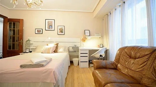 Rooms in Bilbao - photo 7