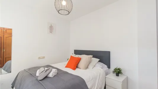 Rooms in Málaga - photo 7