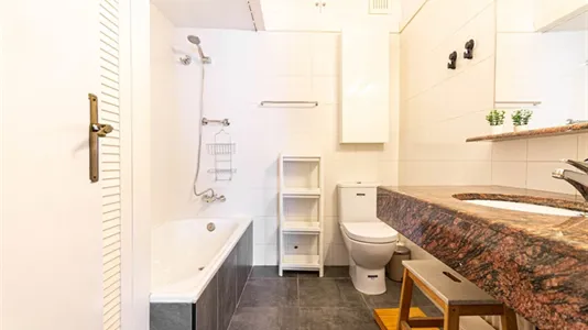 Rooms in Barcelona Gràcia - photo 9