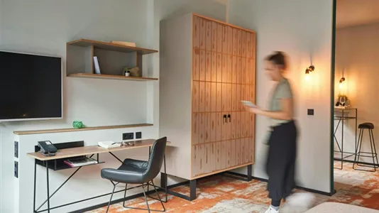 Apartments in Hamburg Nord - photo 5