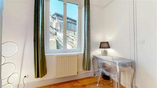 Rooms in Saint-Étienne - photo 5