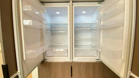 Rooms in Madrid Retiro - photo 8