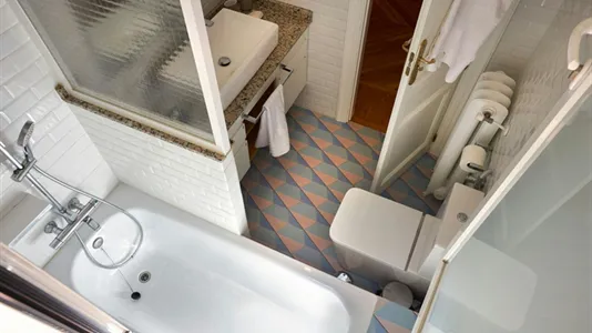 Rooms in Madrid Centro - photo 6