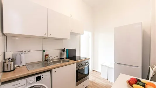 Rooms in Berlin Charlottenburg-Wilmersdorf - photo 4