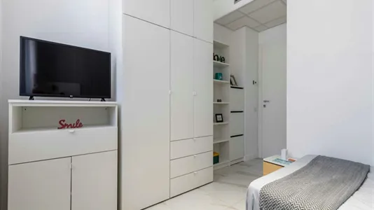 Rooms in Milano Zona 5 - Vigentino, Chiaravalle, Gratosoglio - photo 6