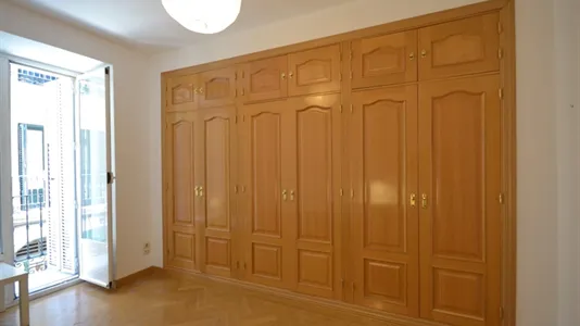 Rooms in Madrid Centro - photo 4