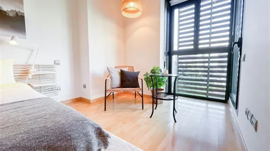 Apartments in El Encinar de los Reyes - photo 10