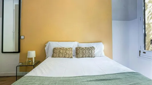 Rooms in Madrid Centro - photo 4