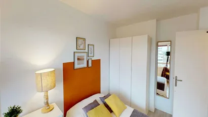 Room for rent in Nanterre, Île-de-France