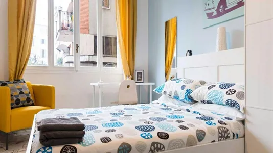 Rooms in Milano Zona 2 - Stazione Centrale, Gorla, Turro, Greco, Crescenzago - photo 2