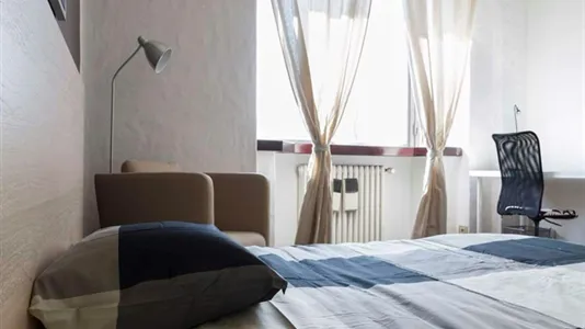 Rooms in Milano Zona 2 - Stazione Centrale, Gorla, Turro, Greco, Crescenzago - photo 8
