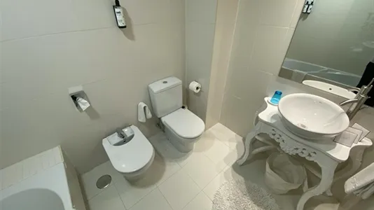 Rooms in Madrid Salamanca - photo 10