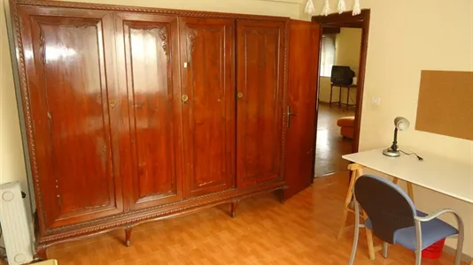 Rooms in Córdoba - photo 4