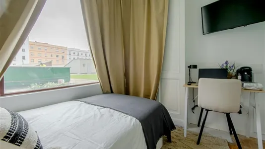 Rooms in Madrid Chamberí - photo 3