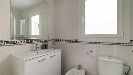 Rooms in Barcelona Ciutat Vella - photo 6