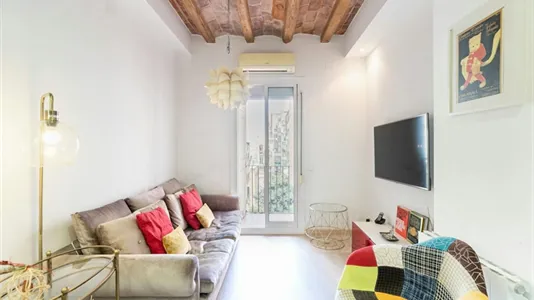 Apartments in Barcelona Eixample - photo 2