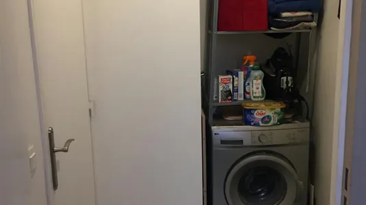 Rooms in Saint-Denis - photo 6