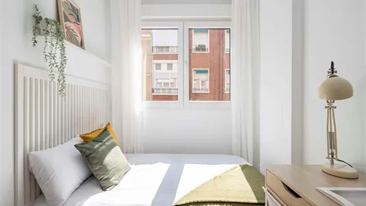 Rooms in Madrid Chamberí - photo 4