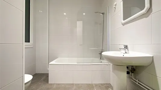 Rooms in Barcelona Ciutat Vella - photo 4