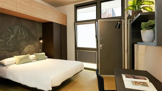 Apartments in Barcelona Ciutat Vella - photo 6