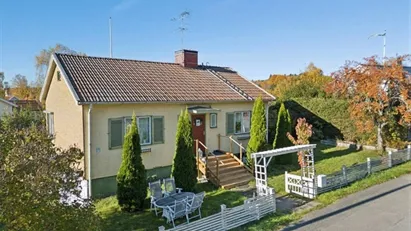 Vagnhärad - 5rok - 6mån - 12.305kr/mån