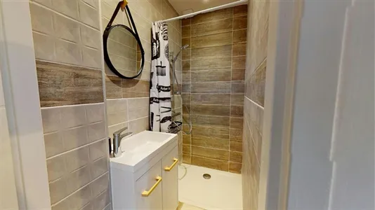Rooms in Lyon - photo 3