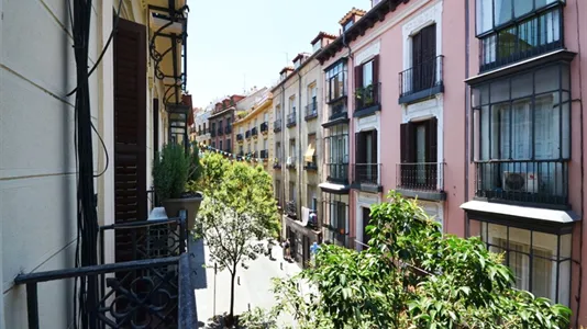 Rooms in Madrid Centro - photo 7