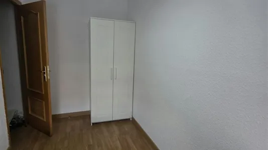 Rooms in Alcalá de Henares - photo 4