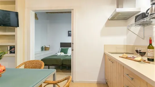 Apartments in Barcelona Ciutat Vella - photo 6