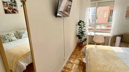 Rooms in Madrid Tetuán - photo 9