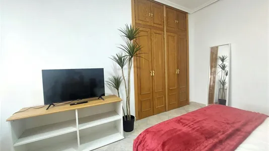 Rooms in Madrid Puente de Vallecas - photo 9