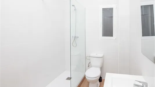 Rooms in Valencia Extramurs - photo 10