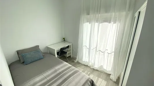 Rooms in Adaro - photo 5