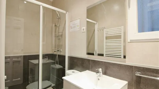 Rooms in Madrid Centro - photo 5