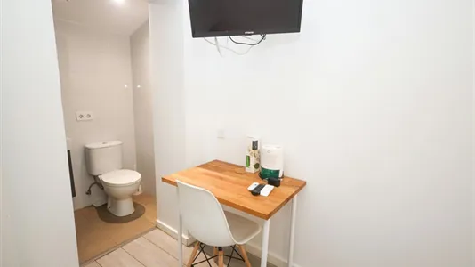 Rooms in Valencia Camins al Grau - photo 4