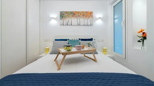 Apartments in Madrid Retiro - photo 2