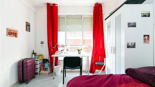 Rooms in Granada - photo 5