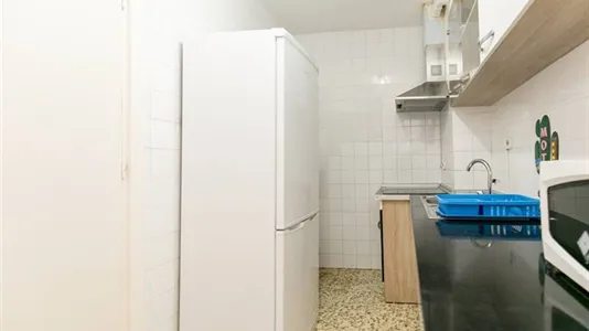 Rooms in Granada - photo 9