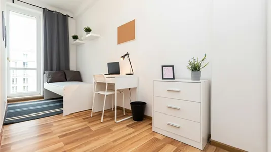 Rooms in Location is not specified - photo 1