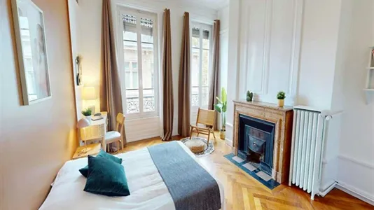 Rooms in Lyon - photo 3