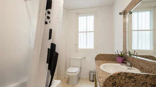 Rooms in Madrid Salamanca - photo 9